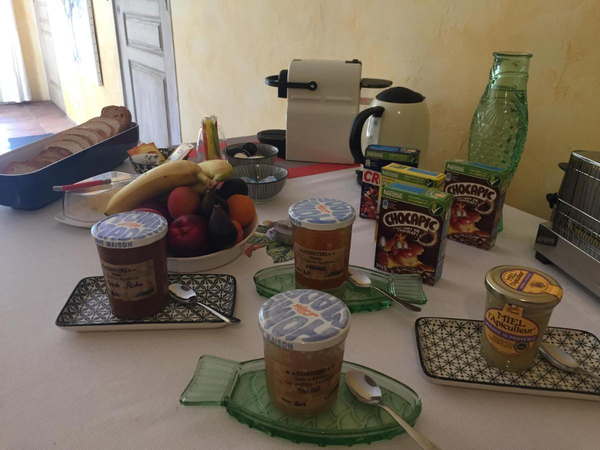 La Petite Sardine Bed and Breakfast Lirac Εξωτερικό φωτογραφία